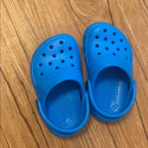 Blue Baby Crocs 🐊